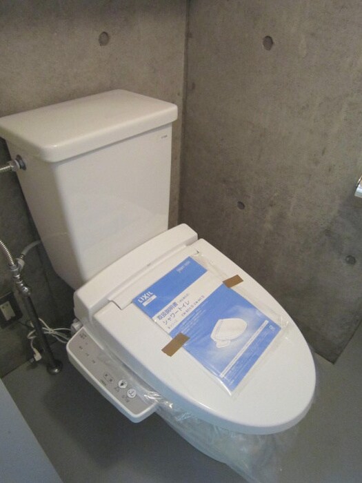 物件内観写真14　(トイレ)