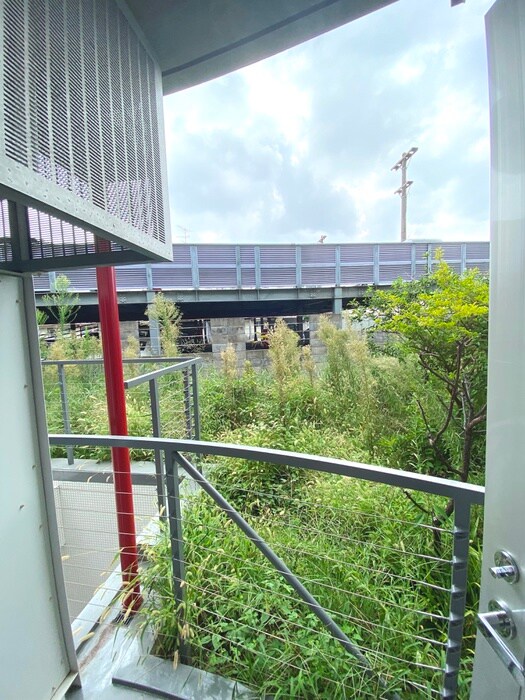 物件内観写真14　(室内からの展望)