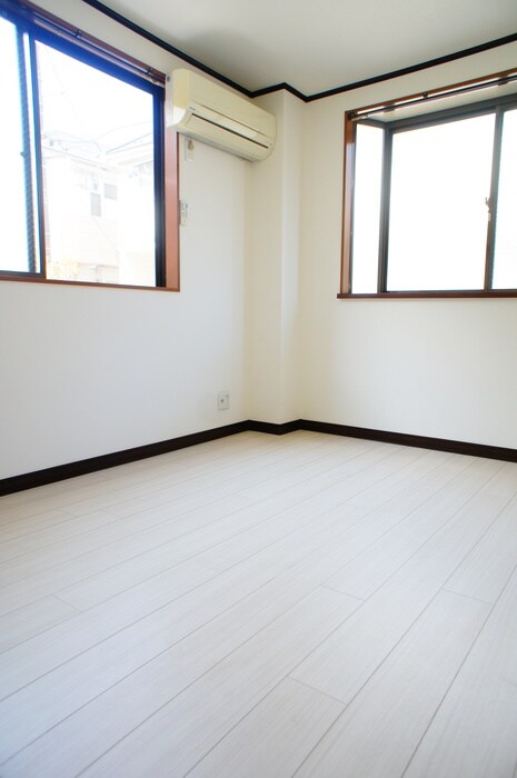 物件内観写真6　(居室)