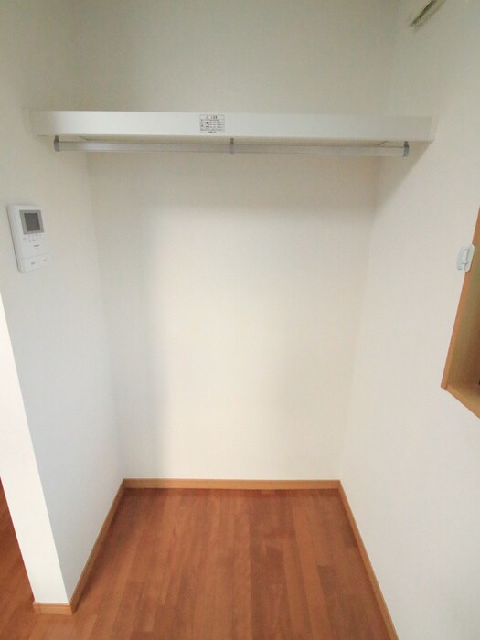 物件内観写真7　(収納)