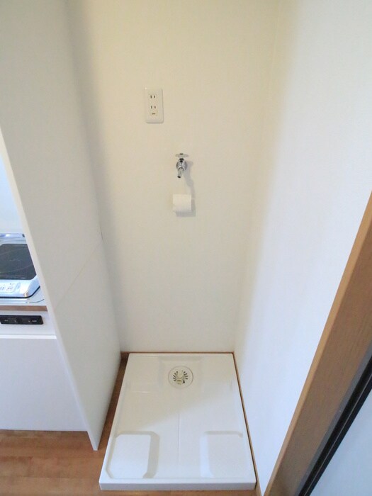 物件内観写真9　(洗濯機置場)