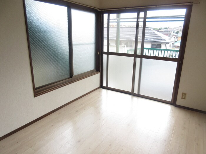 物件内観写真9　(居室)