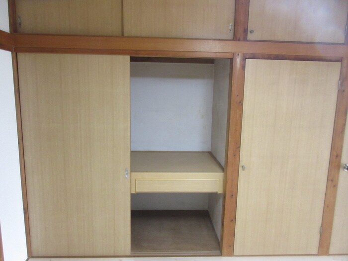 物件内観写真10　(収納)