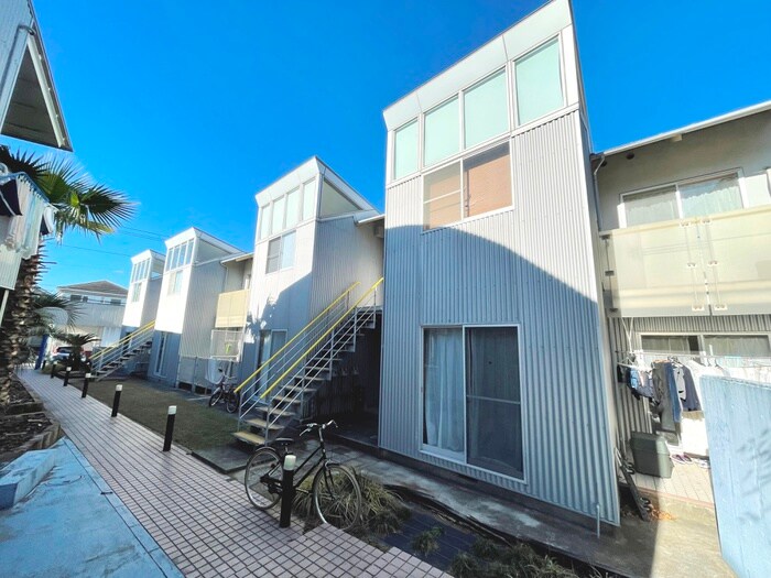 物件外観写真2　(外観写真)