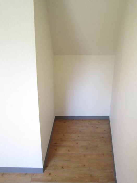 物件内観写真15　(収納)