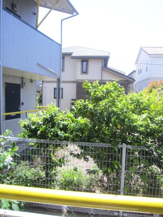 物件内観写真20　(室内からの展望)