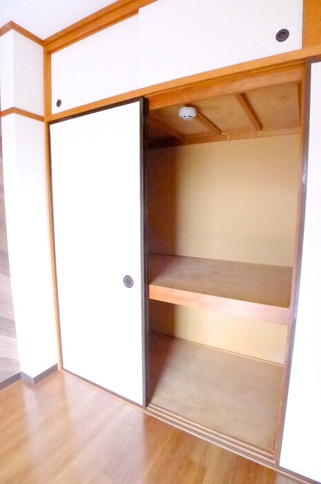 物件内観写真16　(収納)