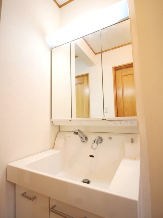 物件内観写真12　(洗面)