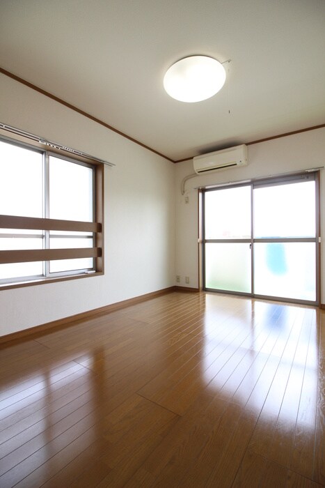 物件内観写真11　(居室)