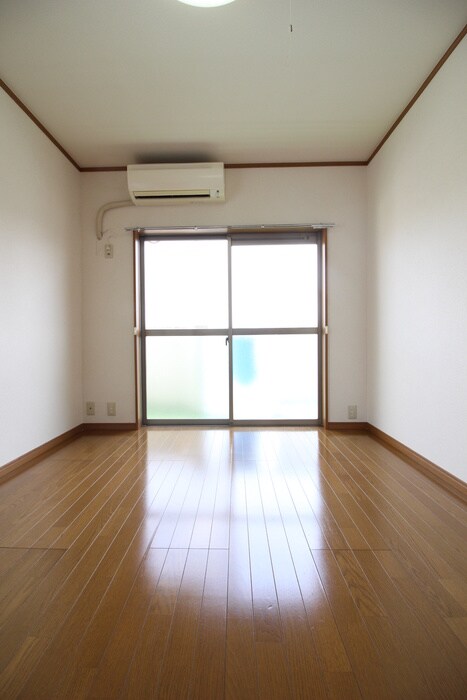 物件内観写真13　(居室)