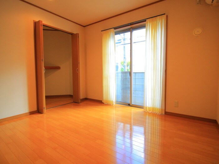 物件内観写真6　(居室)