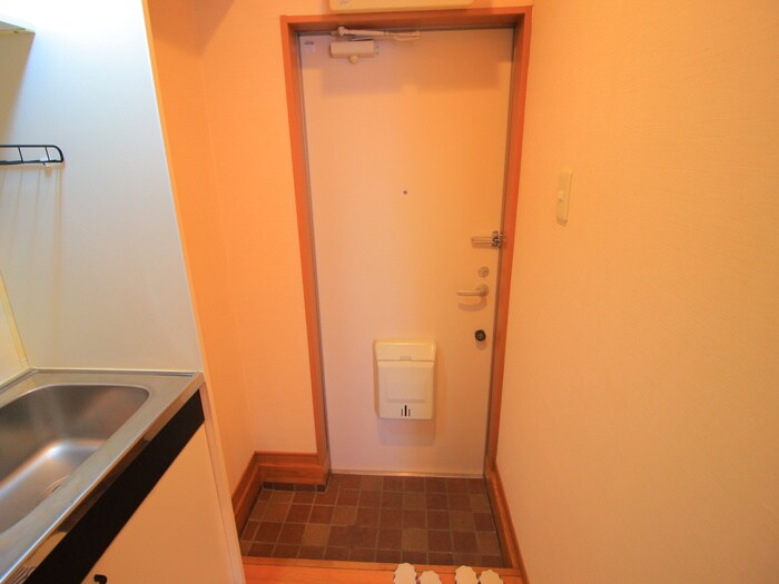 物件内観写真15　(玄関)