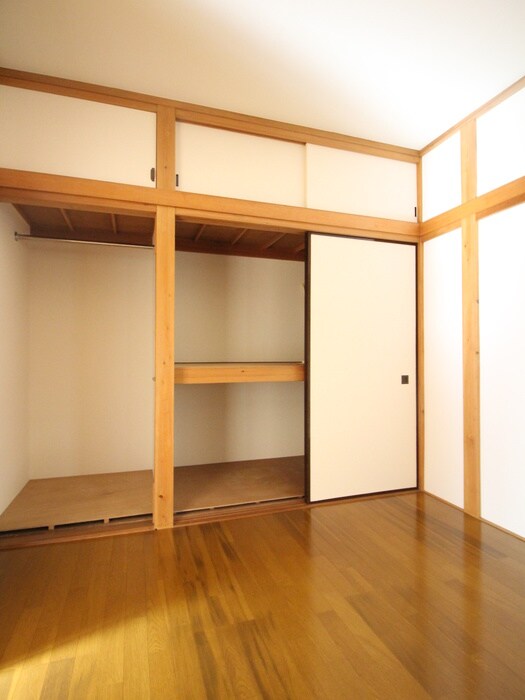 物件内観写真6　(居室)