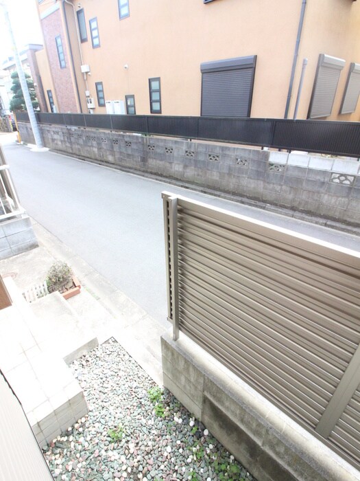 物件内観写真17　(室内からの展望)