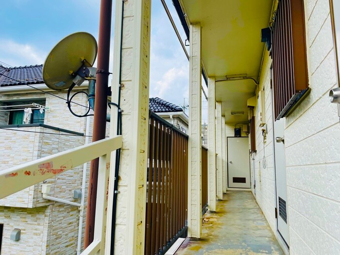 物件外観写真5　(エントランス部分)