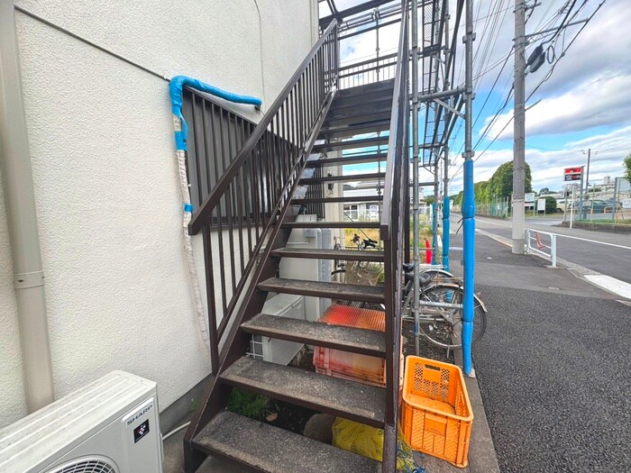 物件外観写真3　(エントランス部分)