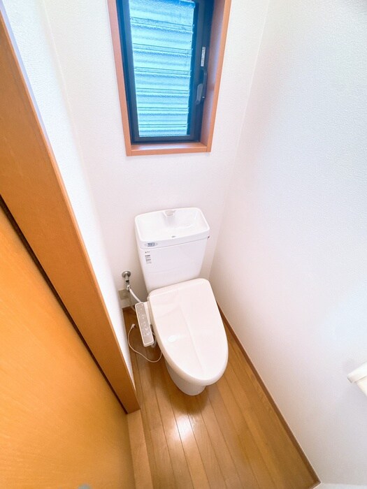 物件内観写真15　(トイレ)