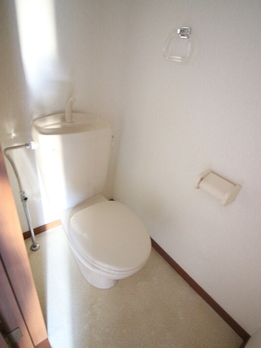 物件内観写真14　(トイレ)