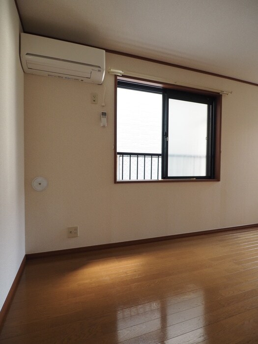 物件内観写真15　(居室)