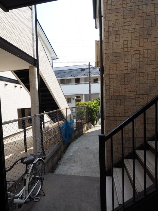 物件内観写真16　(室内からの展望)