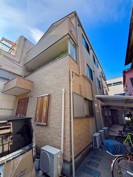 ファミ－ルコ－ト外観写真