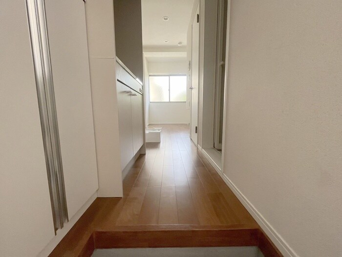 物件内観写真22　(廊下)
