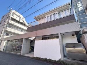 バルビゾン外観写真