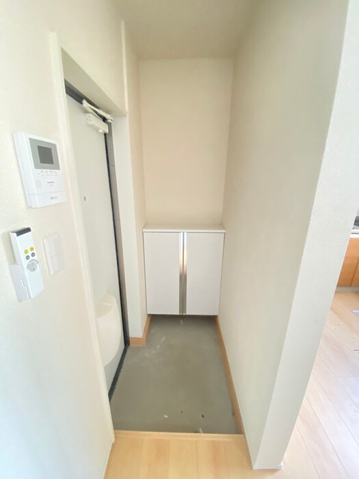 物件内観写真14　(玄関)