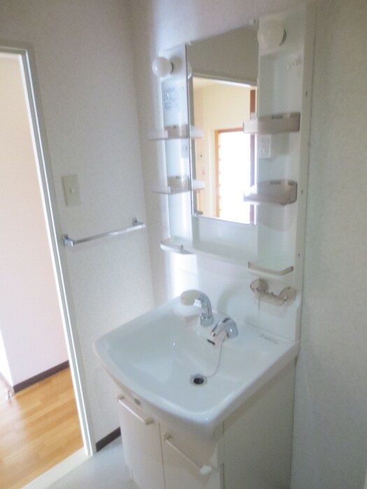 物件内観写真8　(洗面)