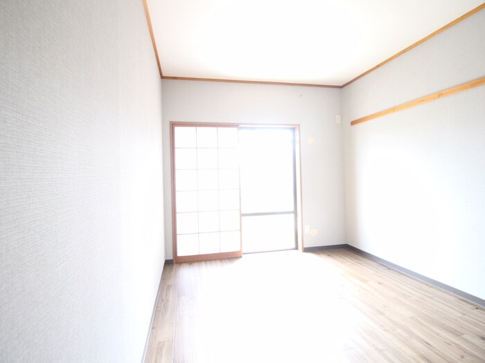 物件内観写真10　(居室)