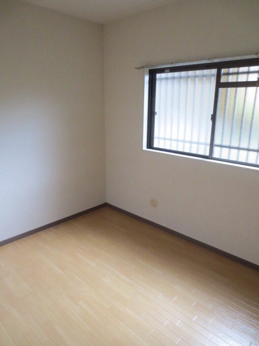 物件内観写真16　(居室)