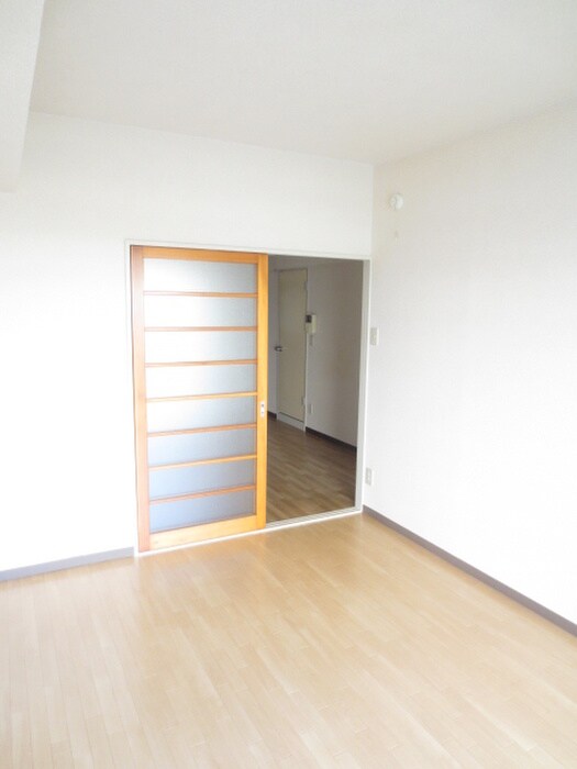 物件内観写真18　(居室)