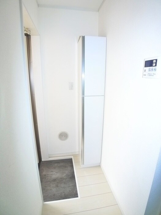 物件内観写真17　(廊下)