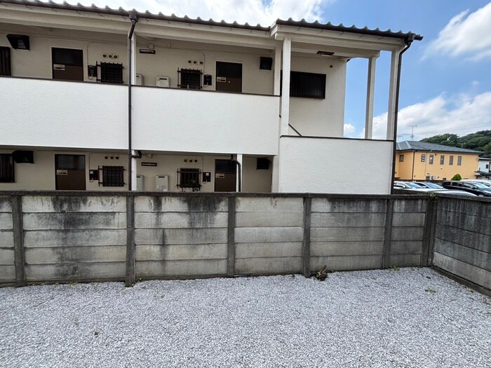 物件内観写真22　(室内からの展望)