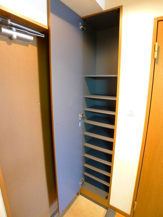 物件内観写真15　(靴箱)