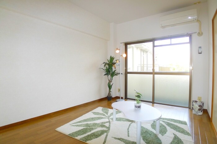 物件内観写真8　(居室)