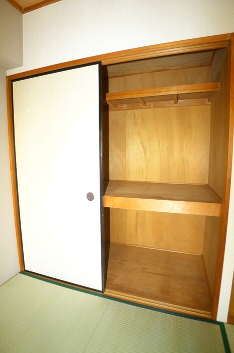 物件内観写真15　(収納)