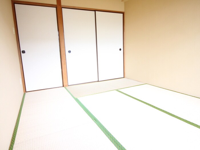 物件内観写真11　(居室)