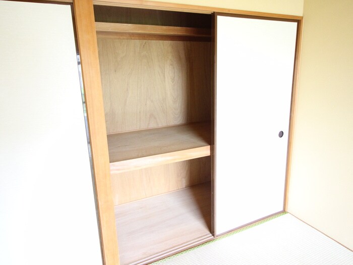 物件内観写真12　(収納)