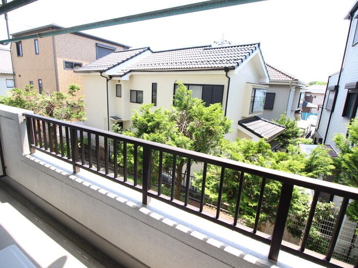 物件内観写真18　(室内からの展望)