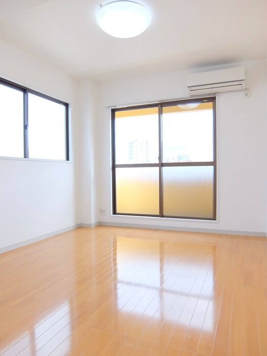 物件内観写真5　(居室)