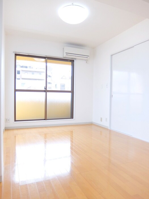 物件内観写真14　(居室)