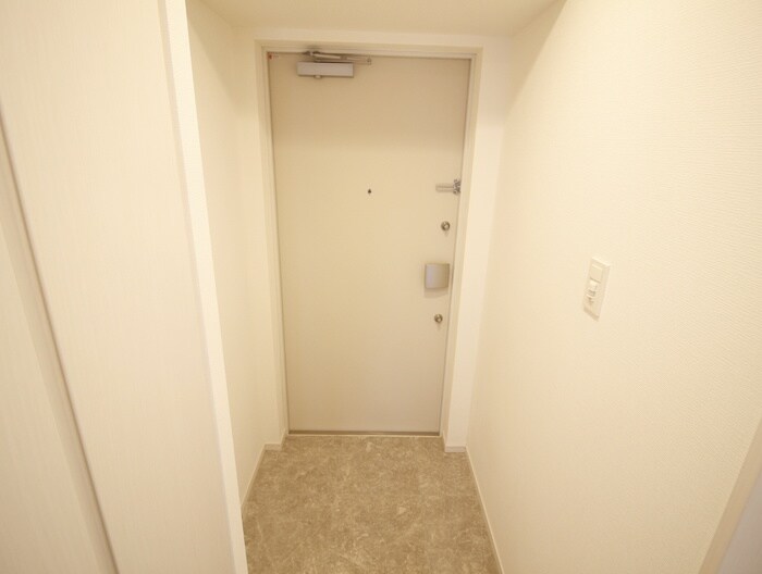 物件内観写真17　(玄関)