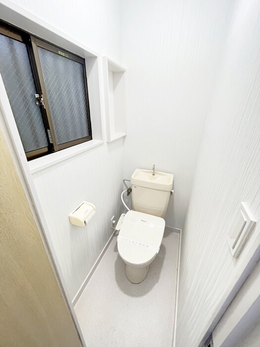 物件内観写真12　(トイレ)