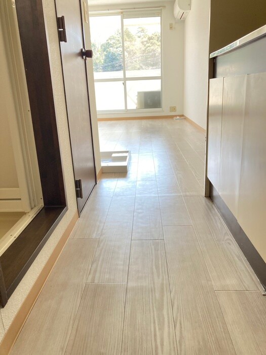 物件内観写真15　(廊下)