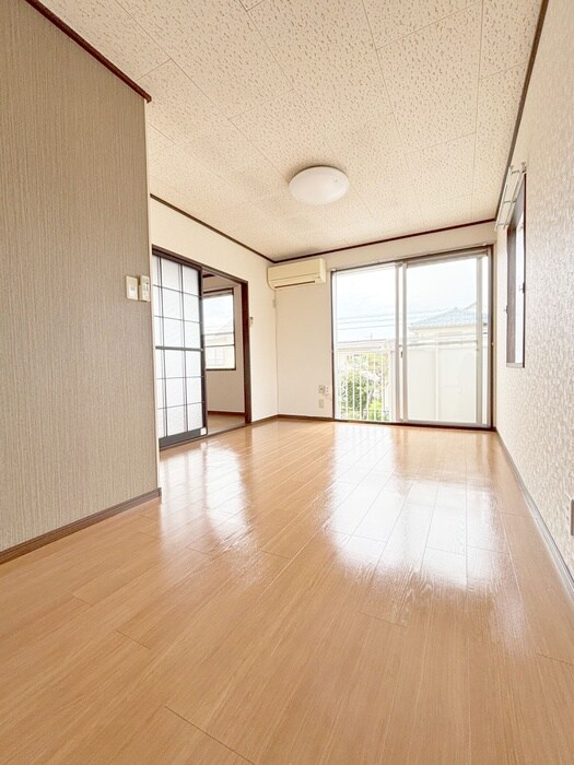 物件内観写真5　(居室)