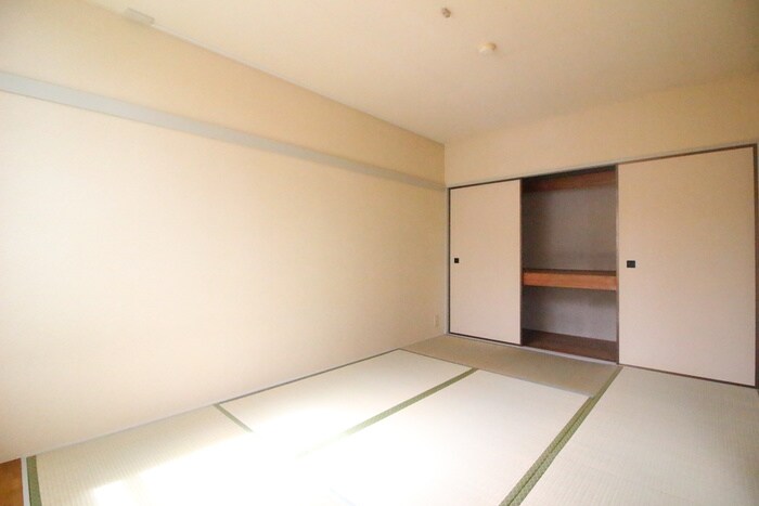 物件内観写真10　(収納)