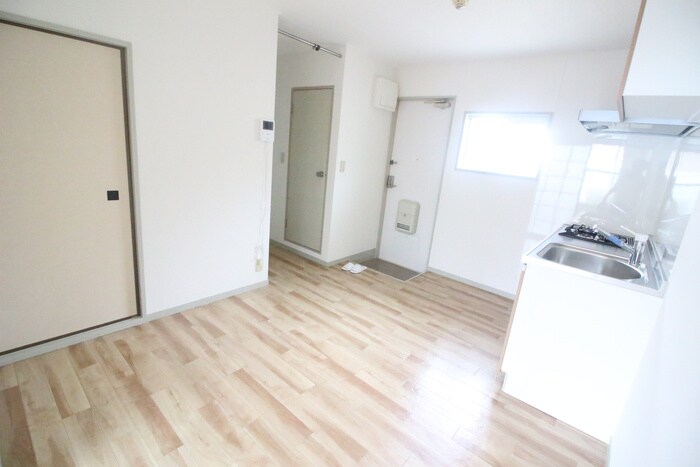 物件内観写真15　(玄関)