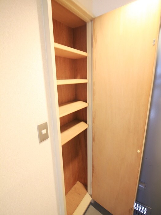 物件内観写真16　(靴箱)