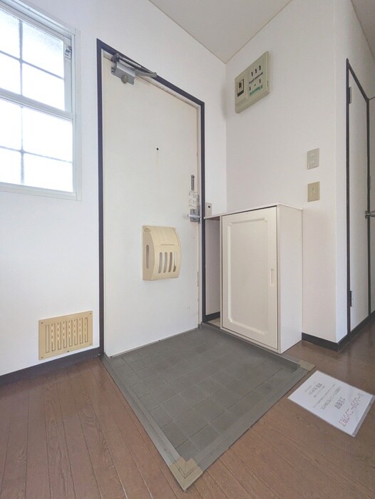 第二サンハイツのぐちの玄関
